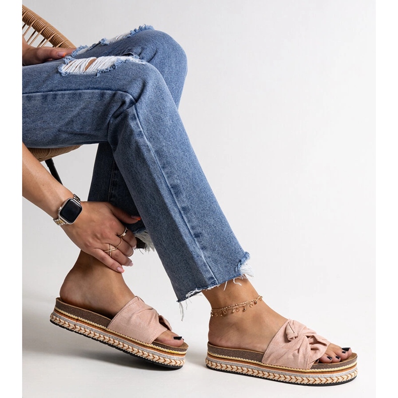 Massiiviset vaaleanpunaiset tossut koristeellisella Nibalie-pohjalla vaaleanpunainen 1