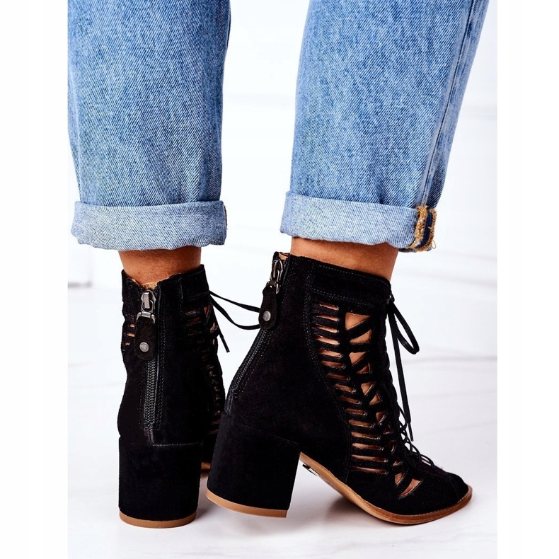 Mokkanahkaiset harjakattoiset saappaat Maciejka 04040-01 musta 2