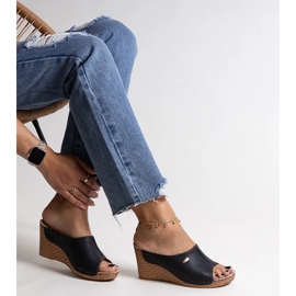 Mustat kiila sandaalit eko-nahasta Penelopina 1