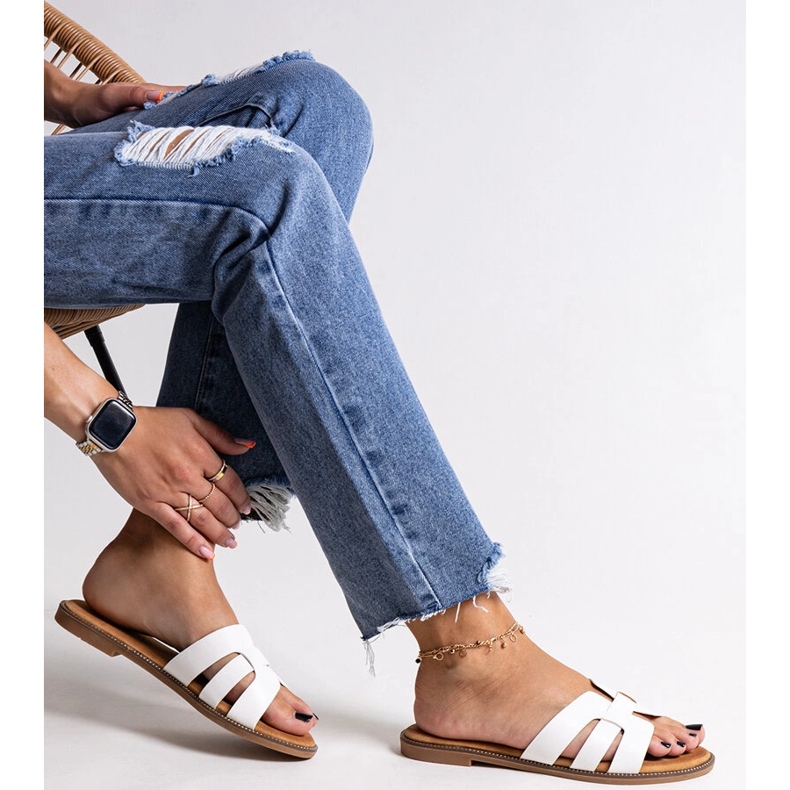 Klassiset valkoiset varvastossut Umayma-koristeella valkoinen 1