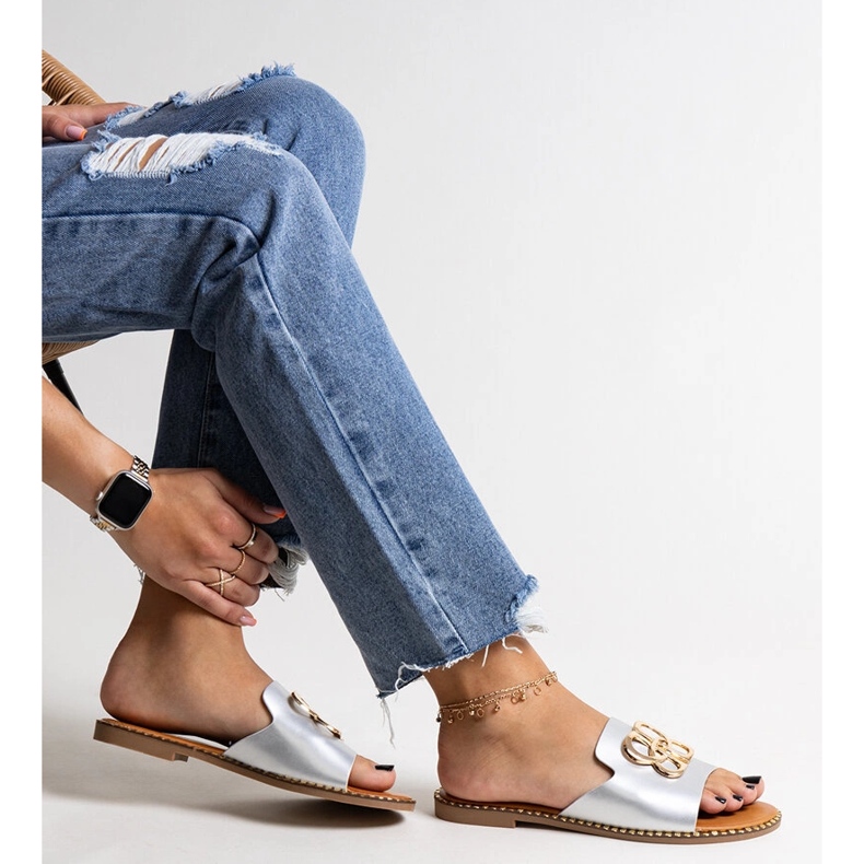 Hopeiset varvastossut koristeellisella Safi-soljella hopea 1