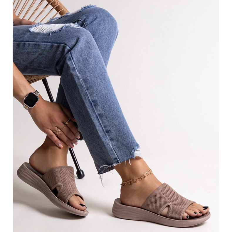 Linah ruskea liukumäki 1