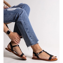 Mustat Amaranthin tasaiset sandaalit 1 Mustat Amaranthin tasaiset sandaalit 1