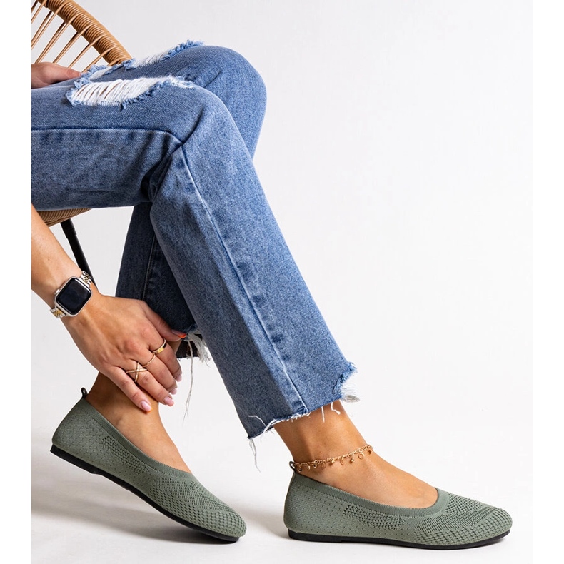 Yafian vihreät kankaiset balettiasut 1