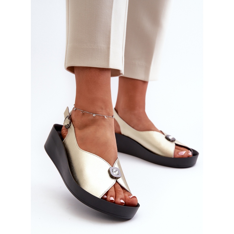 Naisten nahkasandaalit kiilalla ja alustalla S.Barski KV27-020 kultaa kultainen 2