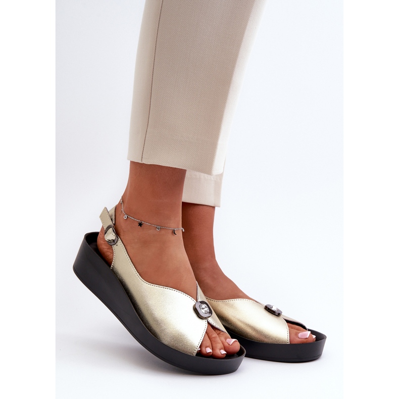 Naisten nahkasandaalit kiilalla ja alustalla S.Barski KV27-020 kultaa kultainen 1