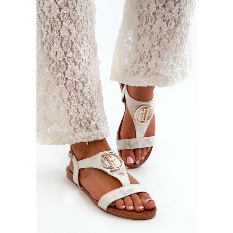 Naisten litteät sandaalit kultakoristeella S.Barski KV27-051 Valkoinen ja hopea 1