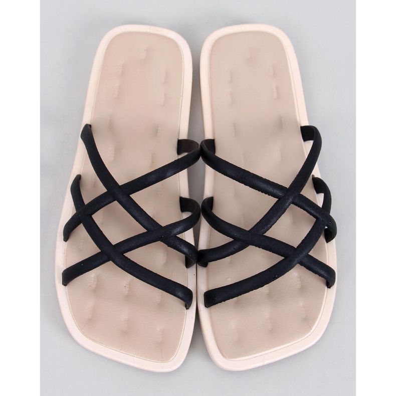 Gomis Mustat kumiset varvastossut 1