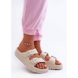 EVento Naisten beige Melorea Foam varvastossut alustalla 1