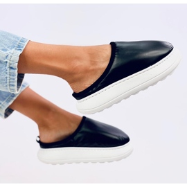 BM Eristetyt talvitossut Toby Black musta 2