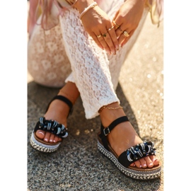 Naisten sandaalit kiilalla ja alustalla koristeilla S.Barski HY056 musta 2