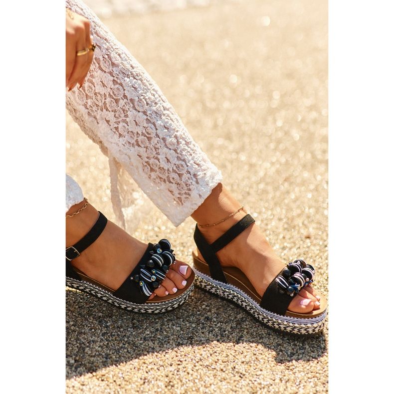 Naisten sandaalit kiilalla ja alustalla koristeilla S.Barski HY056 musta 1