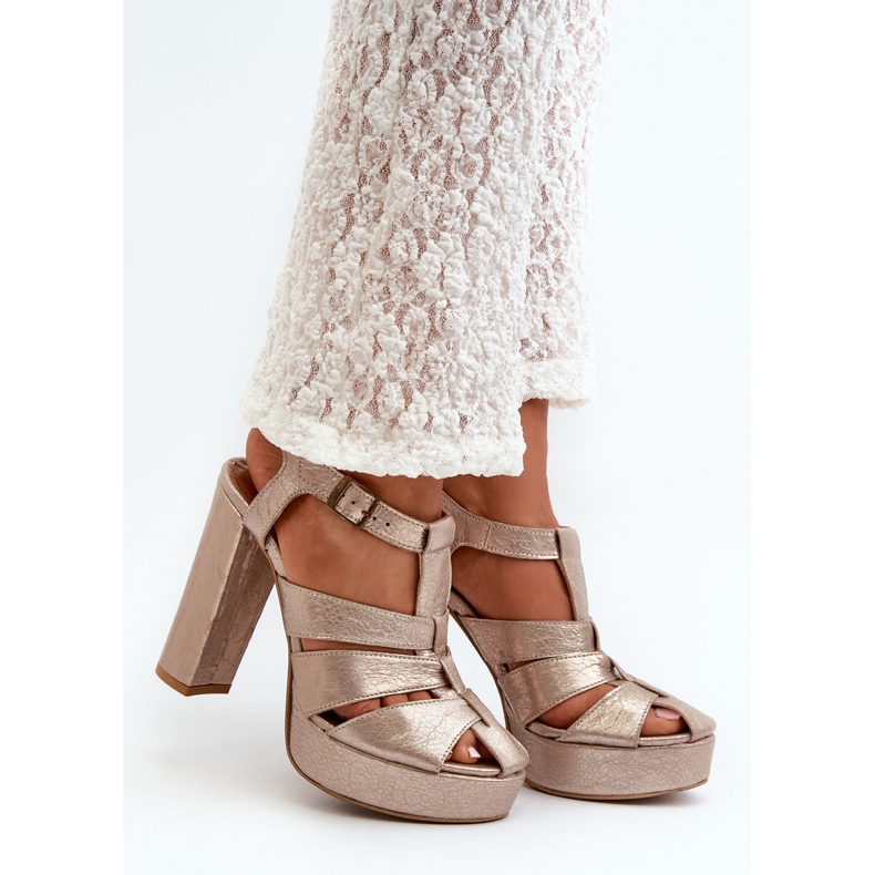 Naisten korkeakorkoiset sandaalit, nahka Maciejka 06050-25 kultaa kultainen 1