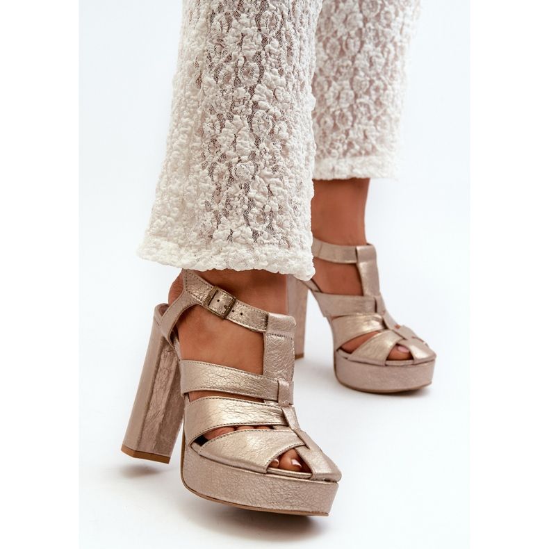 Naisten korkeakorkoiset sandaalit, nahka Maciejka 06050-25 kultaa kultainen 2