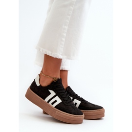 Zazoo N1095S2 naisten nahkalenkkarit alustalla mustat 1