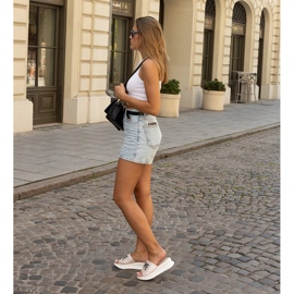 Vaaleanpunaiset muulit koristeellisella Maurla-kiilalla vaaleanpunainen 1