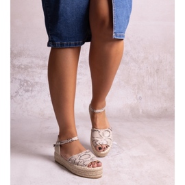 Beiget Martellan alustasandaalit 1