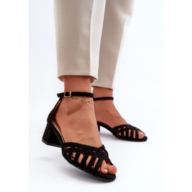 Naisten sandaalit Eco Suede -kankaasta, matala kantapää, musta Monsha 2