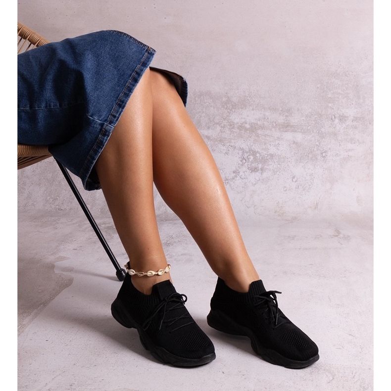 Madin mustat kangaslenkkarit 1