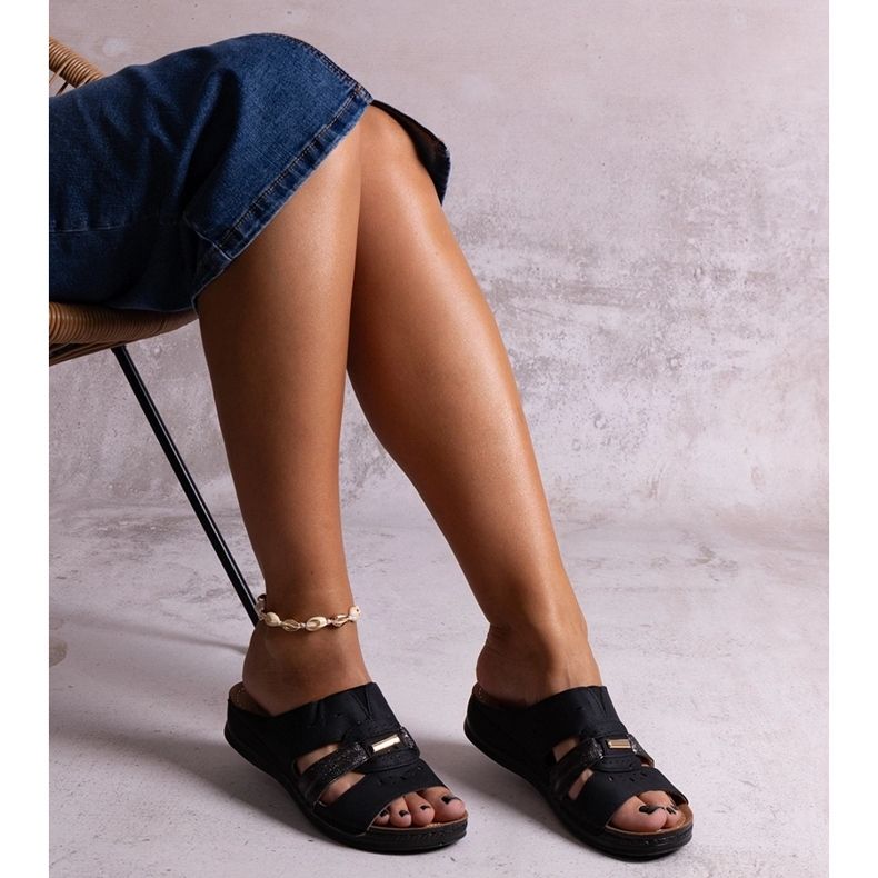 Mustat klassiset Karime varvastossut 1