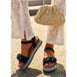 S.Barski Naisten sandaalit kiilalla ja koristeilla musta 2