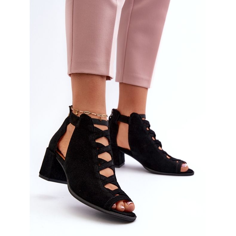 Naisten mokkanahkaiset korkokengät Maciejka 06456-01 musta 3