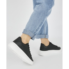 Naisten mustat alustan urheilukengät 1