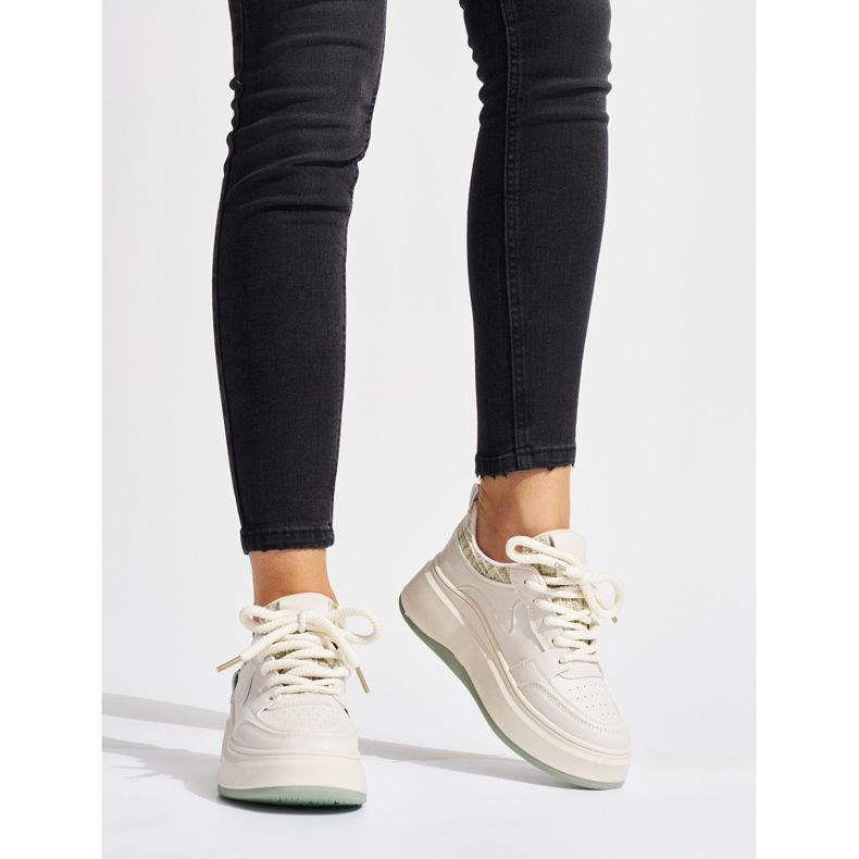 Naisten mustat tennarit, joissa paksu pohja beige 2