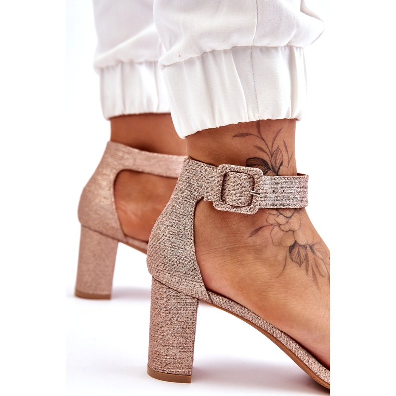 Kiiltävät korkeakorkoiset sandaalit ruusukultaa kultainen 3