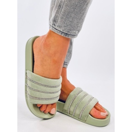 Lynne Green tekojalokiviliukumäkiä vihreä 2