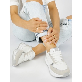 Valkoiset naisten urheilukengät paksulla pohjalla valkoinen 1