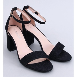 Irisoivat Yanas Mustat korkeakorkoiset sandaalit 1