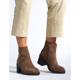 Ruskeat naisten nilkkurit 1