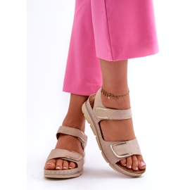 Evento Naisten beigenväriset tarrakiinnitetyt sandaalit 3