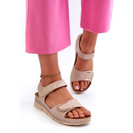 Evento Naisten beigenväriset tarrakiinnitetyt sandaalit 1