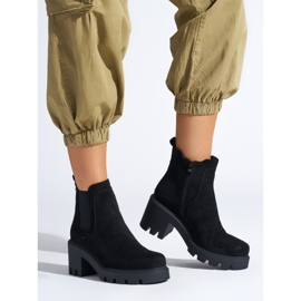 Mustat naisten nilkkurit 1