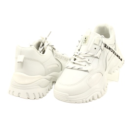 Evento Naisten urheilulenkkarit Uutiset 21SP26-3925 valkoinen 5