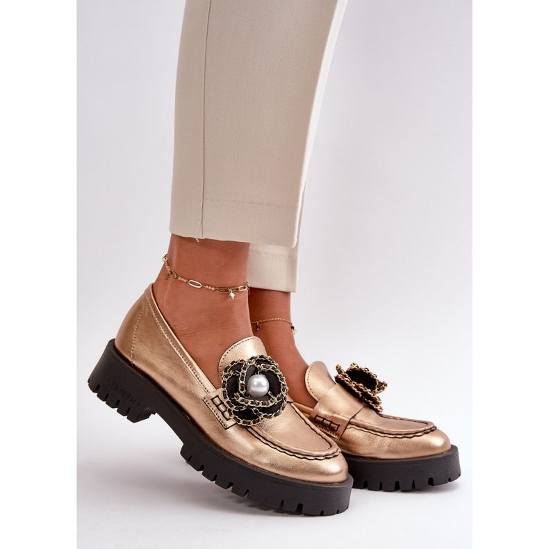 Naisten nahkaiset mokasiinit, koristeltu kukka, kultainen CheBello 4520 1
