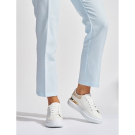 Klassiset valkoiset urheilukengät valkoinen 1