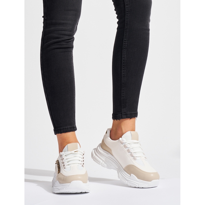 Kermanväriset naisten tennarit beige 2