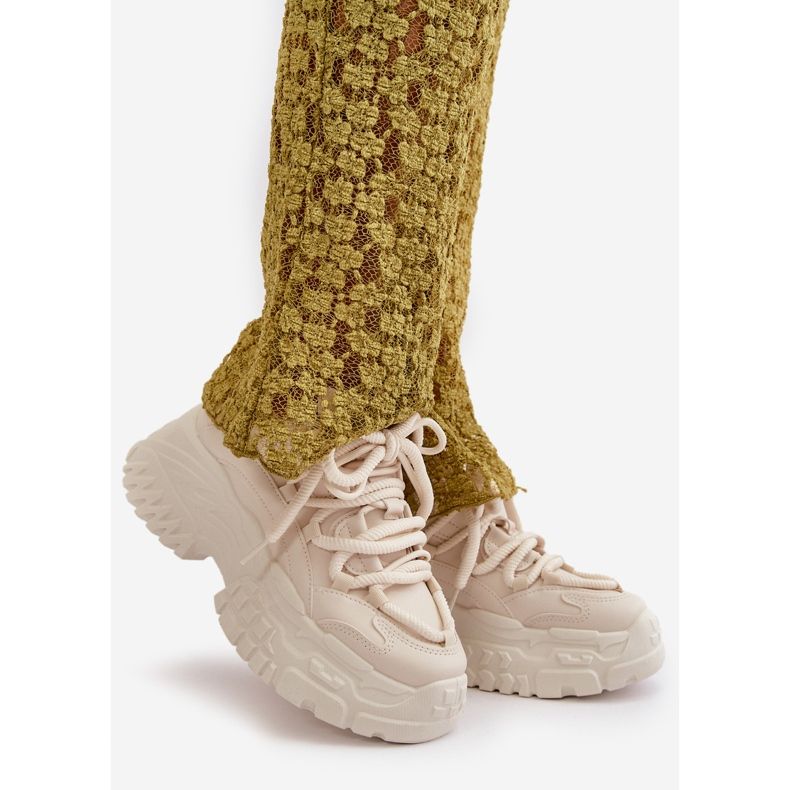 Naisten vaaleanbeiget tennarit paksulla Nevela-pohjalla 1