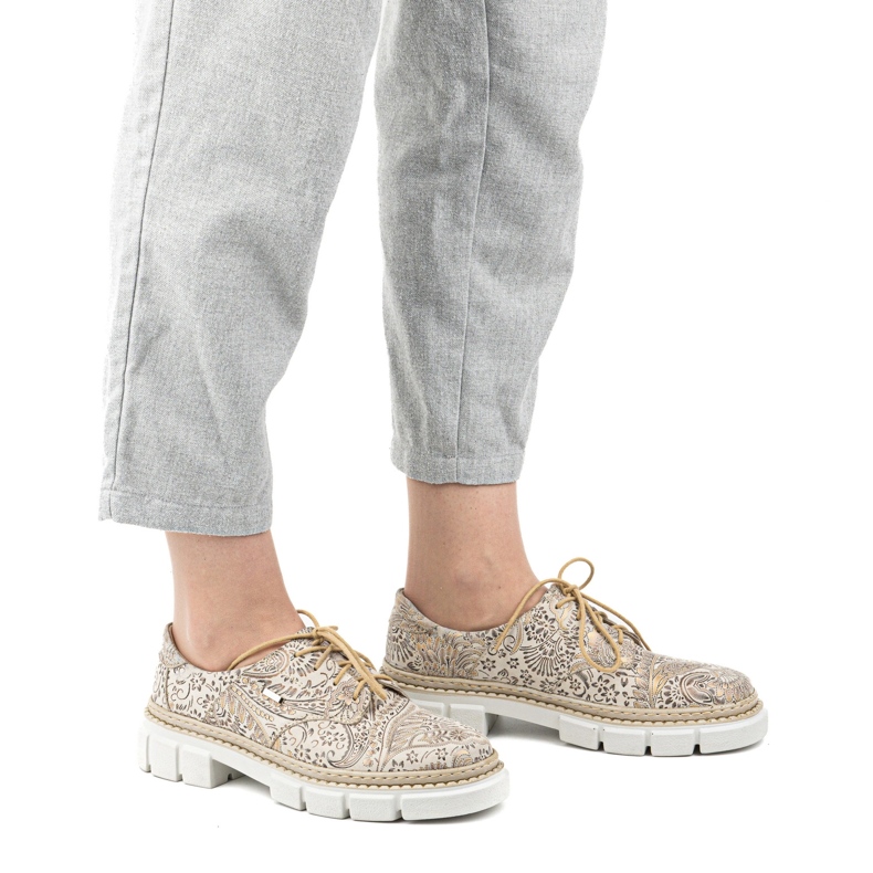 Olivier Naisten nahkakengät paksulla pohjalla, kukat 1134, beige 1