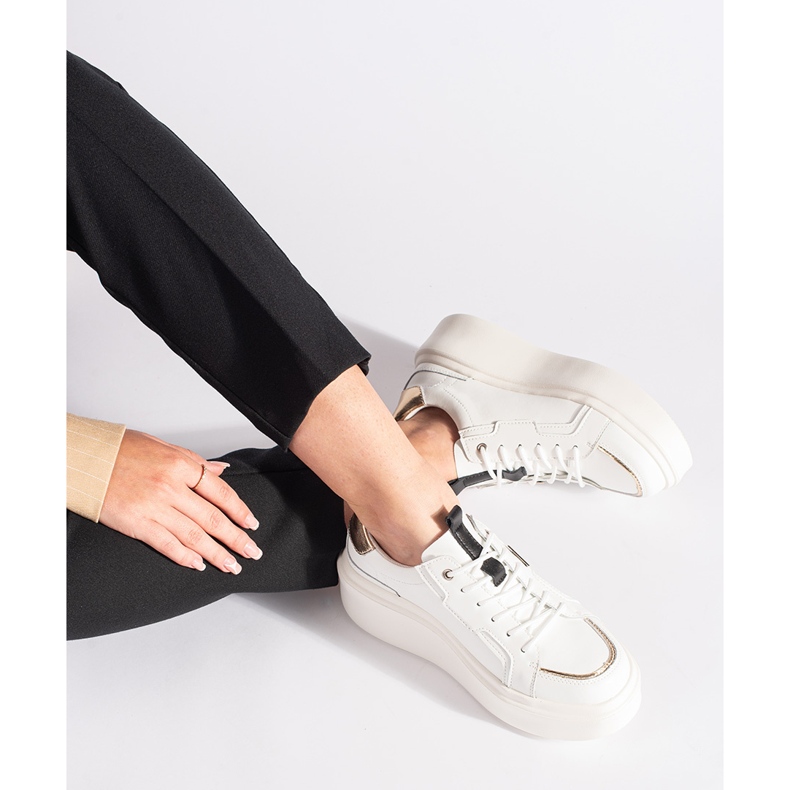 Valkoiset nahkaiset lenkkarit valkoinen 2