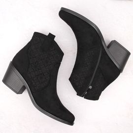 Naisten mokkanahkaiset harjakattoiset cowboysaappaat, mustat S.Barski HY42-944 2