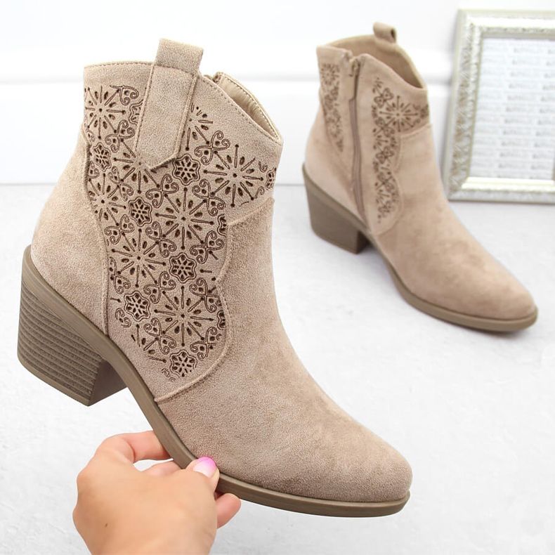 Naisten mokkanahkaiset harjakattoiset cowboysaappaat, beige S.Barski HY42-944 1