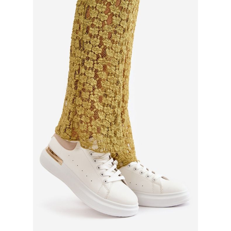 Naisten lenkkarit, jotka on valmistettu ekologisesta nahasta, valkoinen ja beige, Nevelena 1