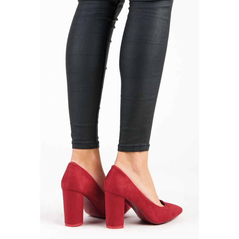 Comer Punaiset pumput punainen 2