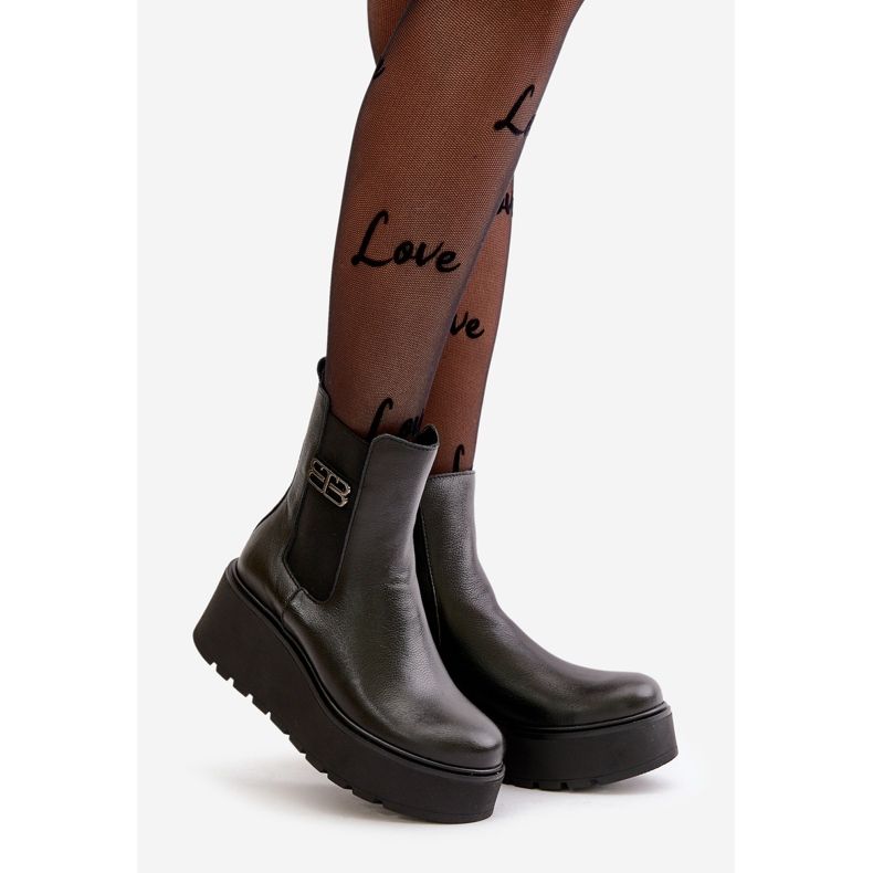 Zazoo 60498 naisten Chelsea-saappaat alustalla ja kiilalla, musta 1