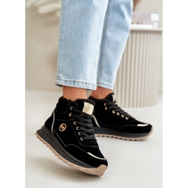 Naisten eristetyt urheilukengät alustalla musta Ariatte 2