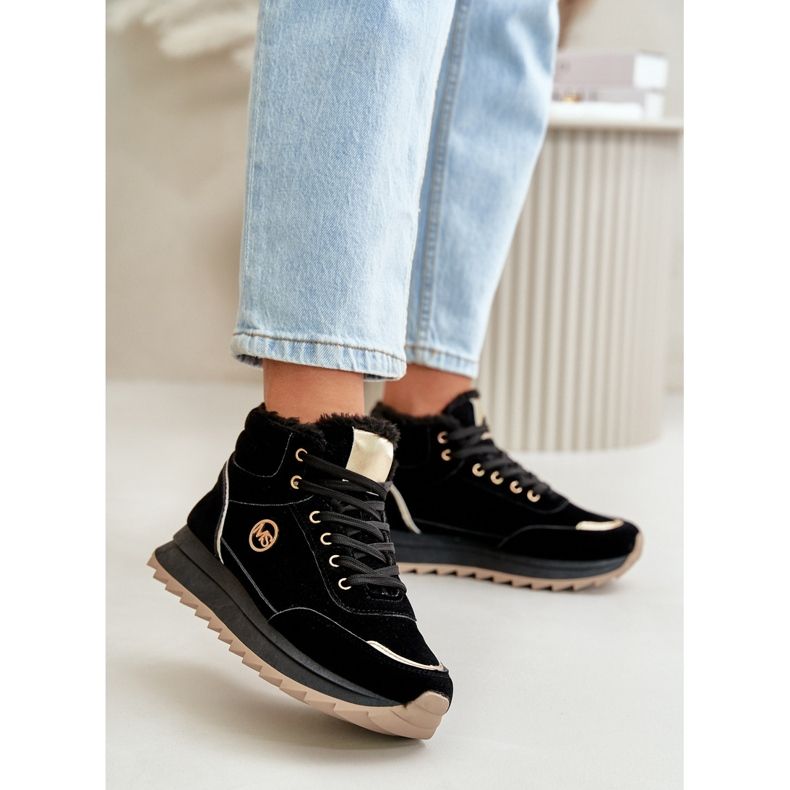 Naisten eristetyt urheilukengät alustalla musta Ariatte 2